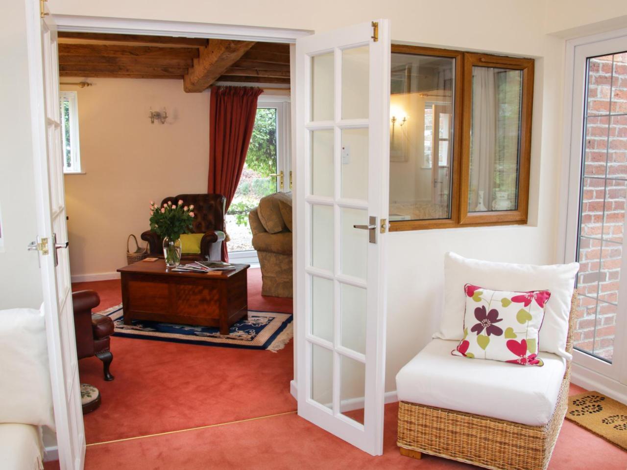 Cream Door Cottage Kidderminster Luaran gambar
