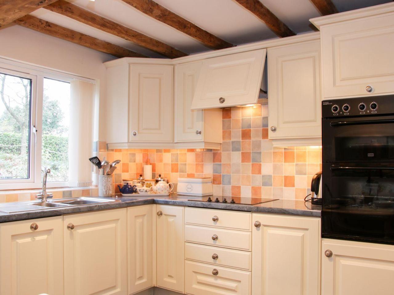 Cream Door Cottage Kidderminster Luaran gambar