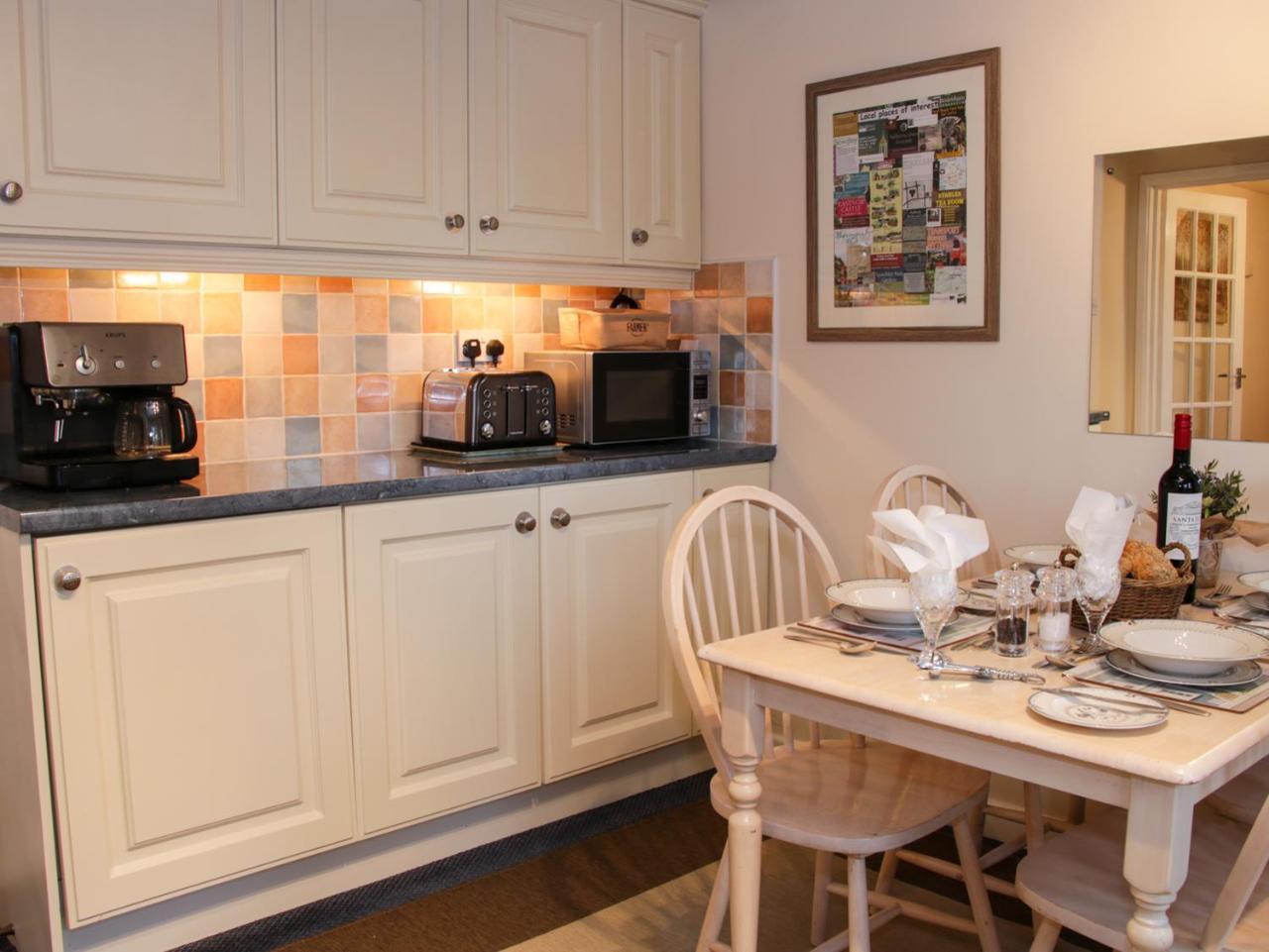 Cream Door Cottage Kidderminster Luaran gambar